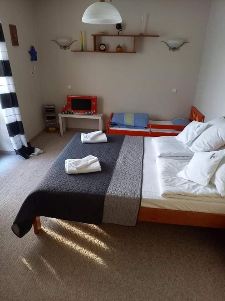 Villa Falsztyn Holiday Home מראה חיצוני תמונה