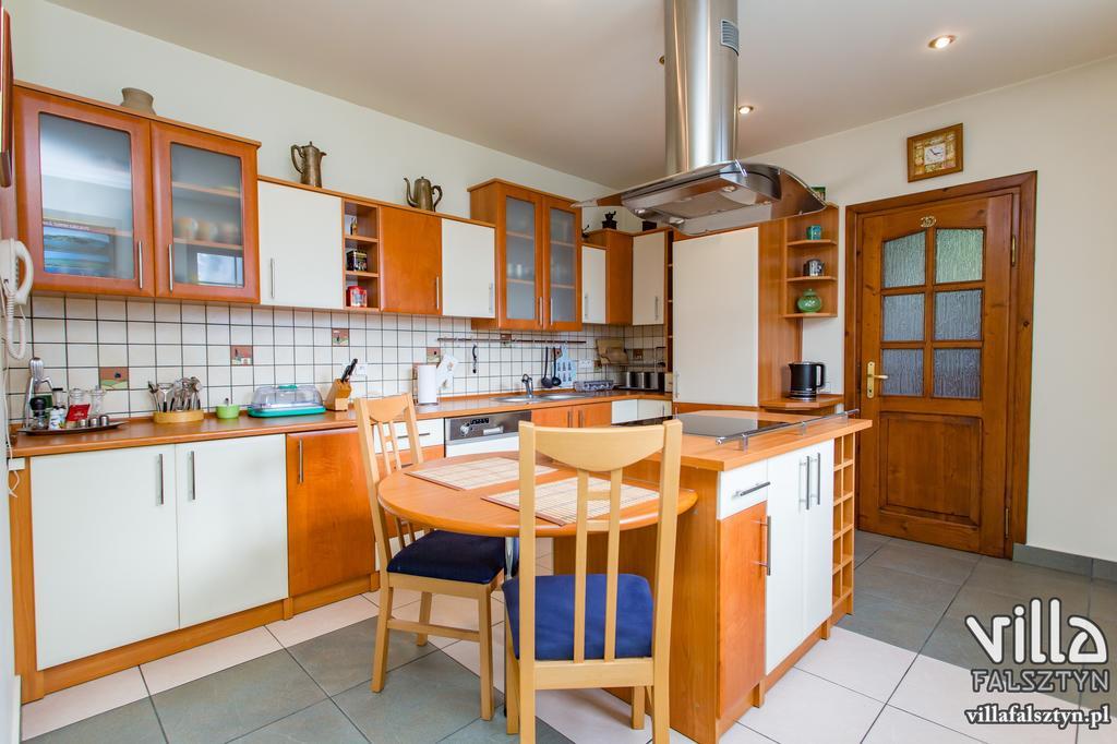 Villa Falsztyn Holiday Home מראה חיצוני תמונה